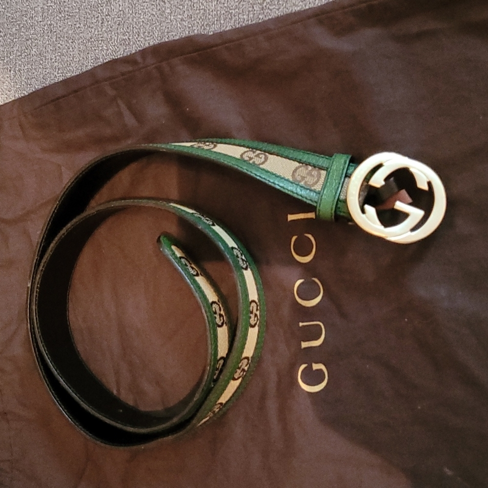 Green Gucci belt